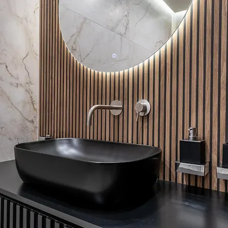 Azur Luxury Apartamento *