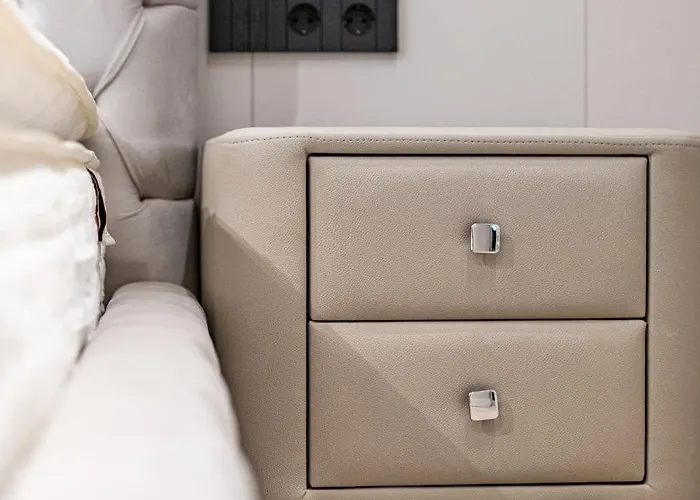 Azur Luxury * فارنا