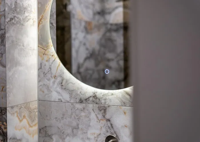 Azur Luxury فارنا