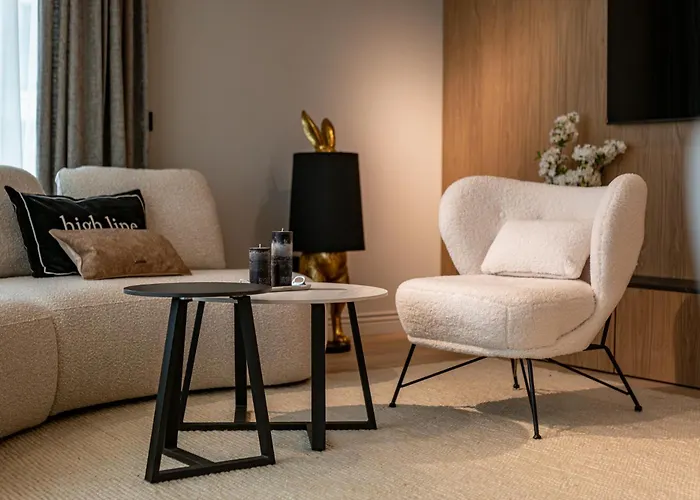 Azur Luxury * فارنا