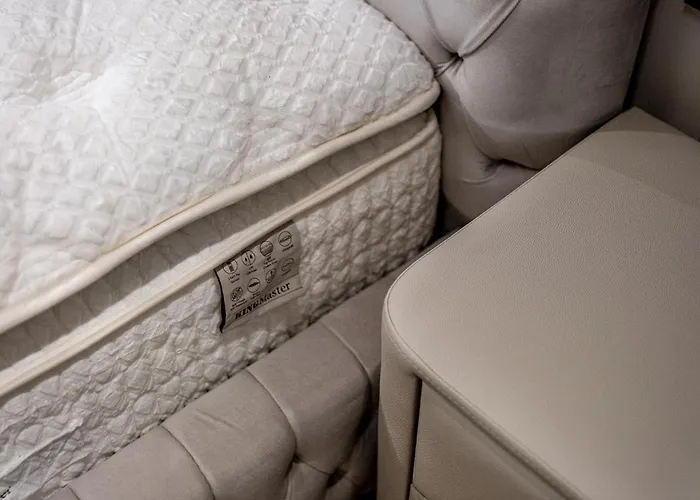 Azur Luxury فارنا