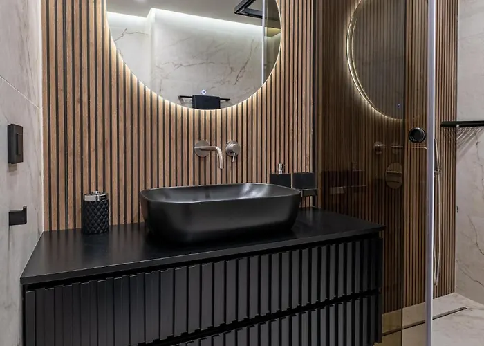 Azur Luxury فارنا